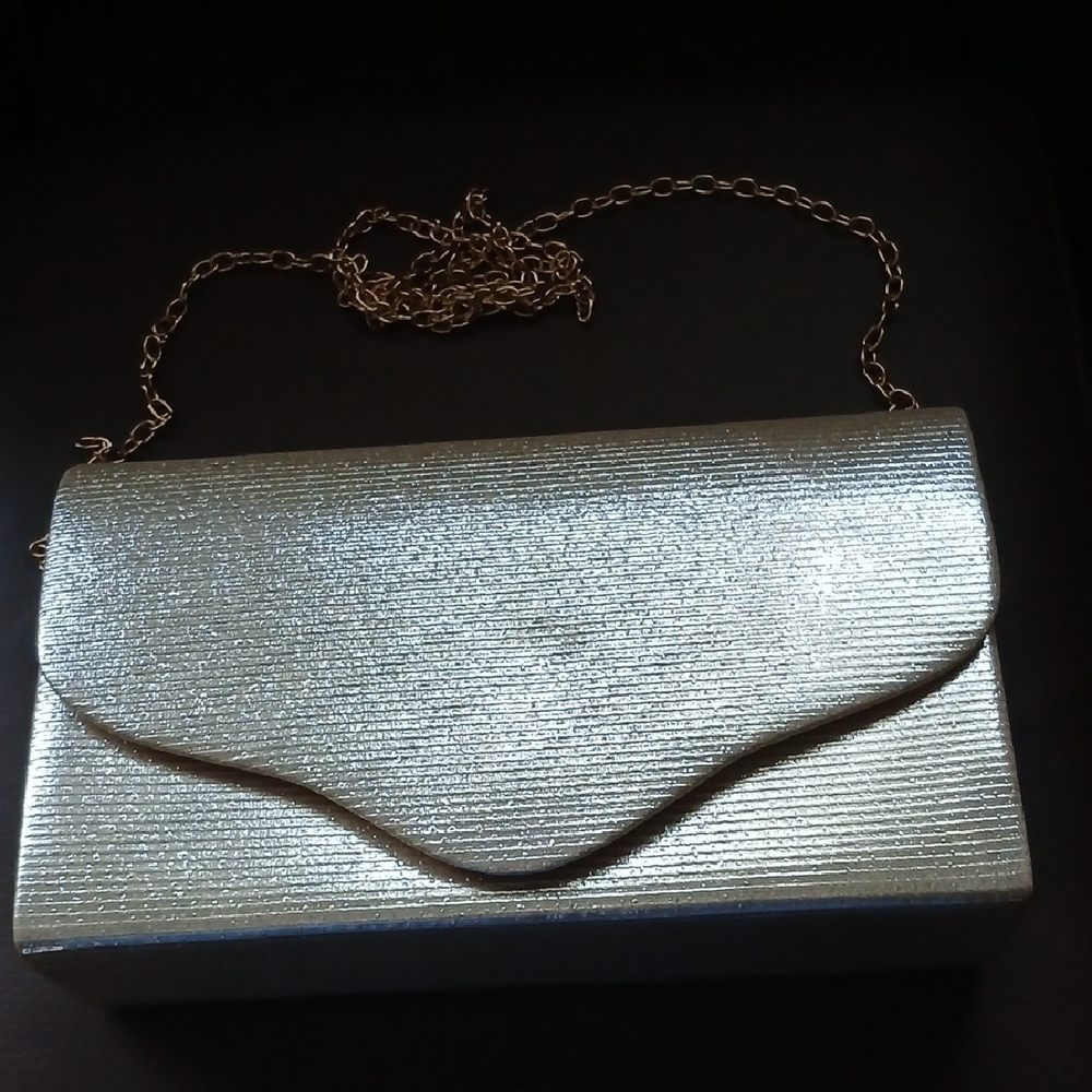 Chic Metallic Clutch with Chain Strap